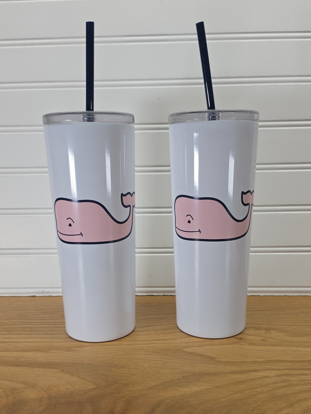 2 Vineyard Vines X Target Whale Graphic Stainless Tumbler  White with Pink Whale